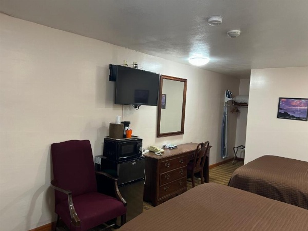 Atlantic Motel image 24