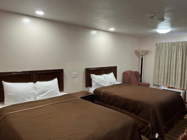 Atlantic Motel image 25